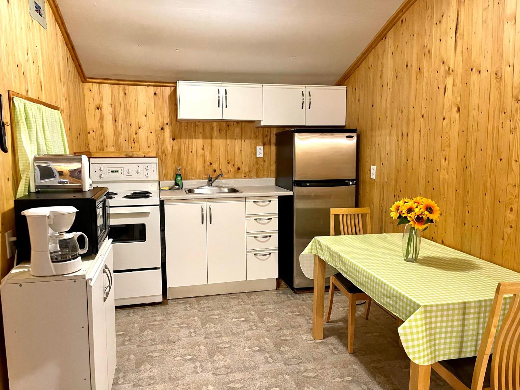 Ambleside Cottage Resort Bobcaygeon Exterior foto