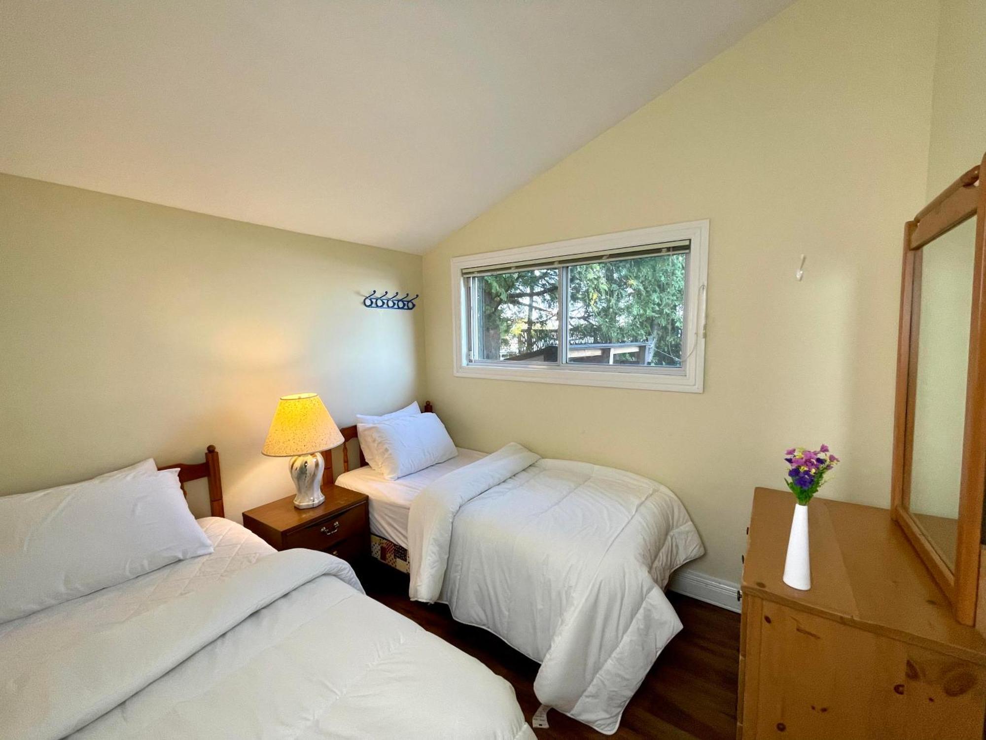 Ambleside Cottage Resort Bobcaygeon Exterior foto